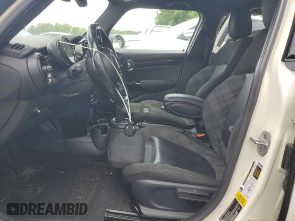 2017 MINI Hardtop 4 Door Cooper S with VIN WMWXU3C33H2F49587, listed as a Copart auction lot 60482365 with 102,782 mi miles and Salvage title. Bid and sale history available at DreamBid. Image 7.