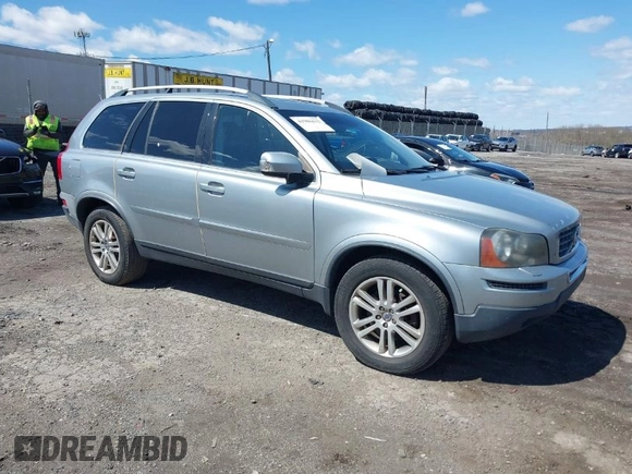 2011 Volvo XC90 I6 with VIN YV4952CZ5B1580676, listed as a IAAI auction lot 41986632 with 260,694 mi miles and . Bid and sale history available at DreamBid. Image 1.