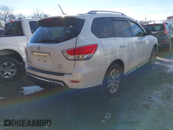 2015 Nissan Pathfinder Platinum z VIN 5N1AR2MM1FC636352, wystawiony jako IAAI lot #38486561 z przebiegiem 105 934 mil mil oraz . Historia ofert i sprzedaży dostępna na DreamBid. Obrazek 4.