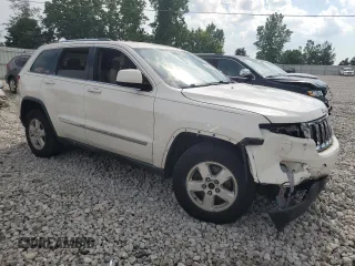2011 Jeep Grand Cherokee Laredo with VIN 1J4RR4GG0BC633178, listed as a Copart auction lot 62320435 with Not provided miles and Clean title. Bid and sale history available at DreamBid. Image 4.