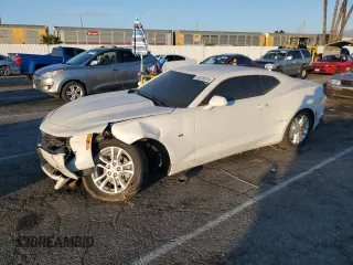 2021 Chevrolet Camaro 1LS z VIN 1G1FB1RX8M0112716, wystawiony jako Copart lot #42878015 z przebiegiem 20 934 mil mil oraz Szkoda całkowita • Salvage title. Historia ofert i sprzedaży dostępna na DreamBid. Obrazek 1.