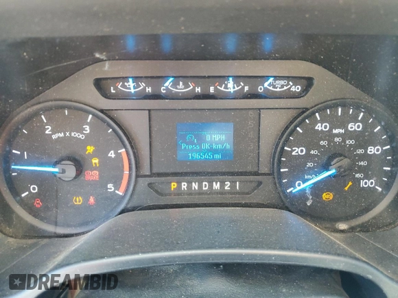 2017 Ford F-350 XL с VIN 1FT7W3AT8HEE58455, выставлен на аукционе Copart как лот 54678205 с пробегом 196 545 миль миль и Списание • Salvage title. История ставок и продаж доступна на DreamBid. Изображение 9.