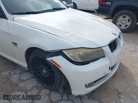 2011 BMW 3 Series 328i xDrive with VIN WBAPK7C54BA970601, listed as a IAAI auction lot 41893561 with 183,043 mi miles. Bid and sale history available at carsss.com. Image 6.
