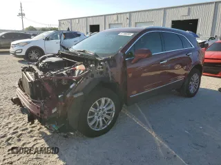 2017 Cadillac XT5 FWD z VIN 1GYKNARS3HZ111308, wystawiony jako Copart lot #57780285 z przebiegiem 46 678 mil mil oraz Szkody całkowita. Historia ofert i sprzedaży dostępna na DreamBid. Obrazek 1.