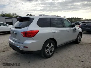 2020 Nissan Pathfinder SL with VIN 5N1DR2CN6LC621347, listed as a Copart auction lot 51390325 with 31,680 mi miles and Salvage Title. Bid and sale history available at carsss.com. Image 3.