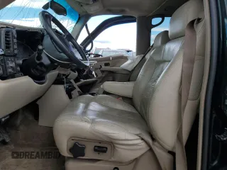 2002 Chevrolet Tahoe LT with VIN 1GNEK13Z12R305819, listed as a Copart auction lot 60952344 with 167,265 mi miles and Clean Title. Bid and sale history available at carsss.com. Image 7.