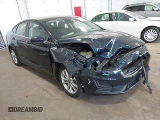 2020 Ford Fusion SE z VIN 3FA6P0HD9LR149787, wystawiony jako IAAI lot #42199141 z przebiegiem 69 466 mil mil oraz . Historia ofert i sprzedaży dostępna na DreamBid. Obrazek 1.