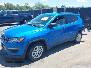 2018 Jeep Compass Sport с VIN 3C4NJCAB0JT338622, выставлен на аукционе IAAI как лот 42287302 с пробегом 99 554 миль миль и . История ставок и продаж доступна на DreamBid. Изображение 2.