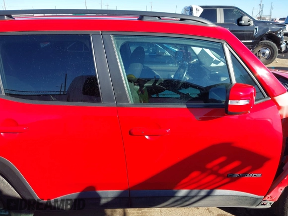 2017 Jeep Renegade Latitude z VIN ZACCJABB6HPF76261, wystawiony jako IAAI lot #41469168 z przebiegiem 99 896 mil mil oraz . Historia ofert i sprzedaży dostępna na DreamBid. Obrazek 13.