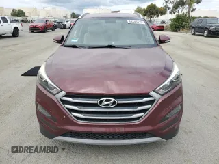 2017 Hyundai Tucson Sport z VIN KM8J33A24HU528007, wystawiony jako Copart lot #54540415 z przebiegiem 83 556 mil mil oraz Szkoda całkowita • Salvage title. Historia ofert i sprzedaży dostępna na DreamBid. Obrazek 5.