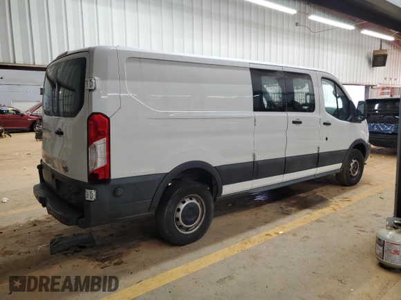 2016 Ford Transit with VIN 1FTYR2ZG4GKB07295, listed as a Copart auction lot 44388635 with 258,102 mi miles and Clean Title. Bid and sale history available at DreamBid. Image 3.
