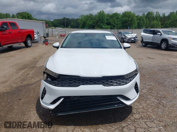 2023 Kia K5 LXS z VIN 5XXG14J2XPG210651, wystawiony jako IAAI lot #42243437 z przebiegiem 37 367 mil mil oraz . Historia ofert i sprzedaży dostępna na DreamBid. Obrazek 12.