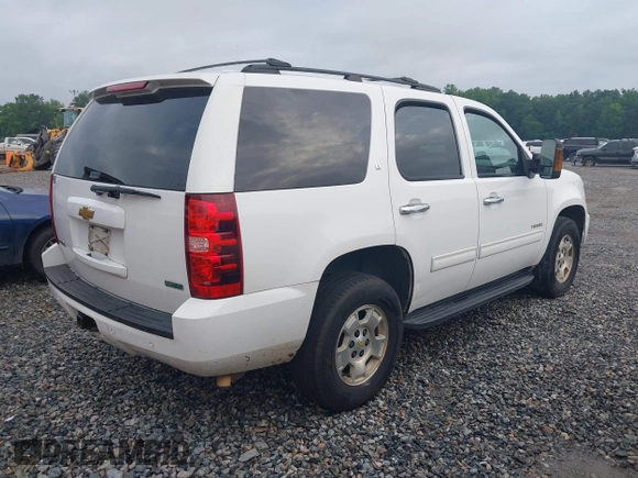 2012 Chevrolet Tahoe LT z VIN 1GNSCBE09CR131245, wystawiony jako IAAI lot #42350118 z przebiegiem 188 565 mil mil oraz . Historia ofert i sprzedaży dostępna na DreamBid. Obrazek 4.