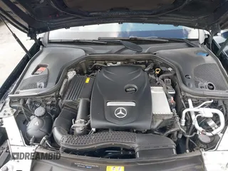 2018 Mercedes-Benz E-Class E 300 with VIN WDDZF4JB4JA374948, listed as a IAAI auction lot 41513301 with 57,579 mi miles. Bid and sale history available at carsss.com. Image 10.