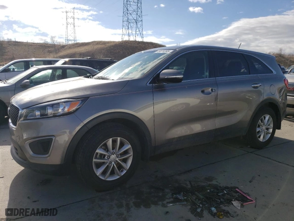 2016 Kia Sorento LX with VIN 5XYPG4A30GG058365, listed as a Copart auction lot 46674395 with 45,272 mi miles and Salvage Title. Bid and sale history available at carsss.com. Image 1.