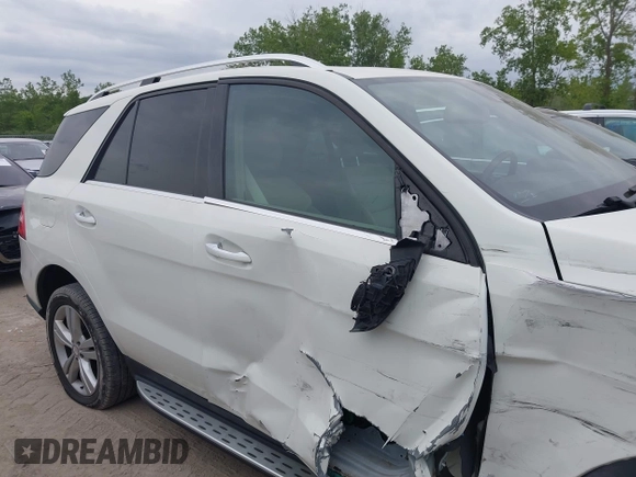 2013 Mercedes-Benz M 350 с VIN 4JGDA5HB2DA106110, выставлен на аукционе IAAI как лот 42338216 с пробегом 128 770 миль миль и . История ставок и продаж доступна на DreamBid. Изображение 14.