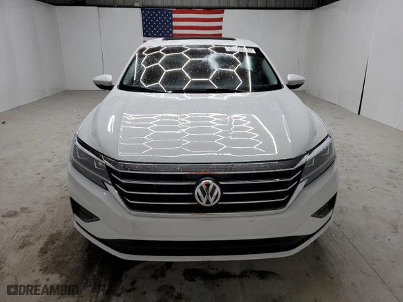 2021 Volkswagen Passat 2.0T SE with VIN 1VWSA7A30MC005286, listed as a Copart auction lot 84006354 with 67,813 mi miles and Clean Title. Bid and sale history available at carsss.com. Image 5.