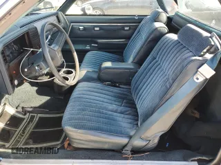 1985 Chevrolet El Camino z VIN 3GCCW80H2FS905566, wystawiony jako Copart lot #75897944 z przebiegiem 81 485 mil mil oraz Szkoda całkowita • Salvage title. Historia ofert i sprzedaży dostępna na DreamBid. Obrazek 7.