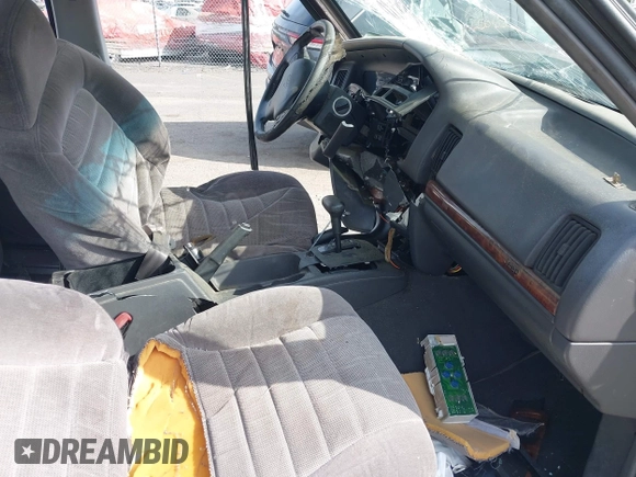 1998 Jeep Grand Cherokee Laredo с VIN 1J4GZ58S1WC103355, выставлен на аукционе IAAI как лот 42128472 с пробегом Не указан миль и . История ставок и продаж доступна на DreamBid. Изображение 5.