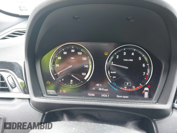 2018 BMW X1 xDrive28i with VIN WBXHT3C38J5L31322, listed as a IAAI auction lot 42260190 with 70,266 mi miles and . Bid and sale history available at DreamBid. Image 7.