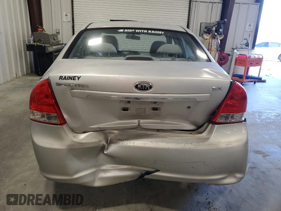 2009 Kia Spectra EX with VIN KNAFE221295652113, listed as a Copart auction lot 47983865 with 173,835 mi miles and Non Repairable. Bid and sale history available at carsss.com. Image 6.