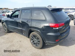 2018 Jeep Grand Cherokee Laredo E with VIN 1C4RJEAG4JC311699, listed as a IAAI auction lot 41876920 with 42,584 mi miles and . Bid and sale history available at DreamBid. Image 3.