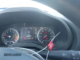 2017 Jeep Renegade Sport z VIN ZACCJAAH4HPF74031, wystawiony jako IAAI lot #41391549 z przebiegiem 81 780 mil mil oraz . Historia ofert i sprzedaży dostępna na DreamBid. Obrazek 7.