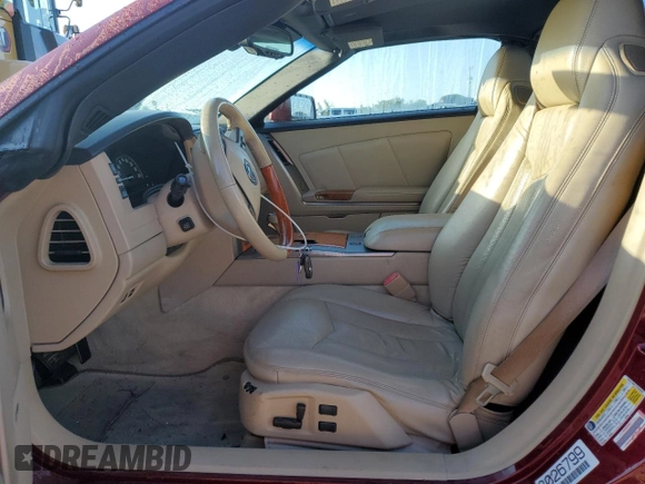 2007 Cadillac XLR z VIN 1G6YV36A775600889, wystawiony jako Copart lot #74500024 z przebiegiem Nie podano mil oraz Szkody całkowita. Historia ofert i sprzedaży dostępna na DreamBid. Obrazek 7.