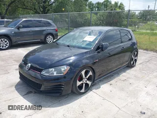 2015 Volkswagen GTI S с VIN 3VWYT7AU5FM070973, выставлен на аукционе IAAI как лот 42386040 с пробегом 111 088 миль миль и . История ставок и продаж доступна на DreamBid. Изображение 17.