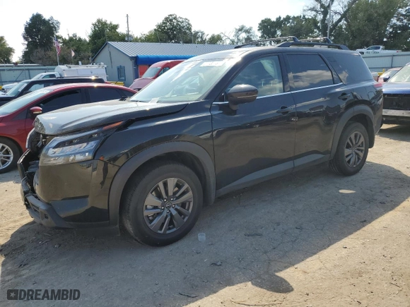 2024 Nissan Pathfinder SV with VIN 5N1DR3BC5RC241608, listed as a Copart auction lot 72323434 with 4,706 mi miles and Salvage Title. Bid and sale history available at carsss.com. Image 1.