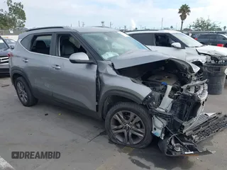 2021 Kia Seltos S z VIN KNDEU2AA2M7146040, wystawiony jako IAAI lot #41518242 z przebiegiem Nie podano mil oraz . Historia ofert i sprzedaży dostępna na DreamBid. Obrazek 1.