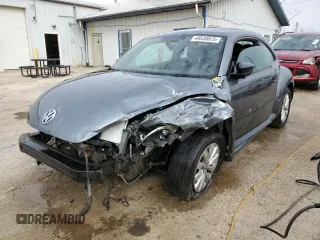 2013 Volkswagen Beetle Entry with VIN 3VWFP7AT5DM654189, listed as a Copart auction lot 49530875 with 124,901 mi miles and Salvage Title. Bid and sale history available at DreamBid. Image 1.