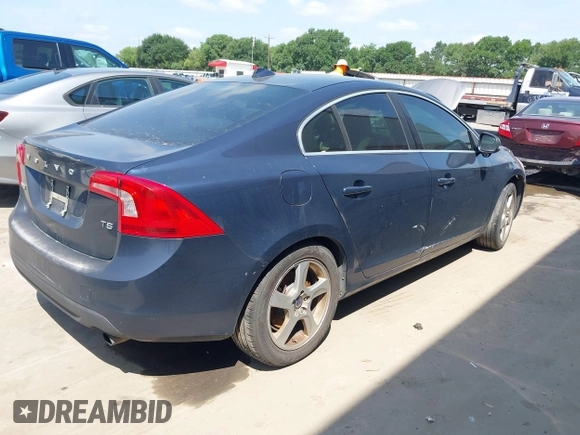 2012 Volvo S60 T5 z VIN YV1622FS5C2046841, wystawiony jako IAAI lot #42048477 z przebiegiem 231 218 mil mil oraz . Historia ofert i sprzedaży dostępna na DreamBid. Obrazek 4.