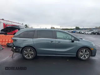2021 Honda Odyssey Touring with VIN 5FNRL6H86MB001298, listed as a IAAI auction lot 41721738 with 85,680 mi miles. Bid and sale history available at carsss.com. Image 14.