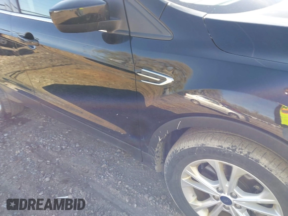 2018 Ford Escape SE z VIN 1FMCU9GD5JUB15259, wystawiony jako IAAI lot #42182040 z przebiegiem 122 194 mil mil oraz . Historia ofert i sprzedaży dostępna na DreamBid. Obrazek 20.
