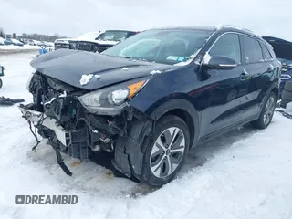 2019 Kia Niro EV EX Premium with VIN KNDCE3LG2K5019941, listed as a IAAI auction lot 41502482 with 70,088 mi miles. Bid and sale history available at carsss.com. Image 18.