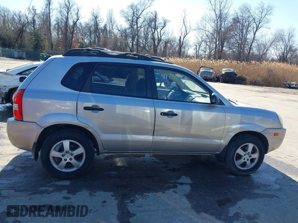 2006 Hyundai Tucson GL with VIN KM8JM12BX6U419239, listed as a IAAI auction lot 41755456 with 88,094 mi miles. Bid and sale history available at carsss.com. Image 13.