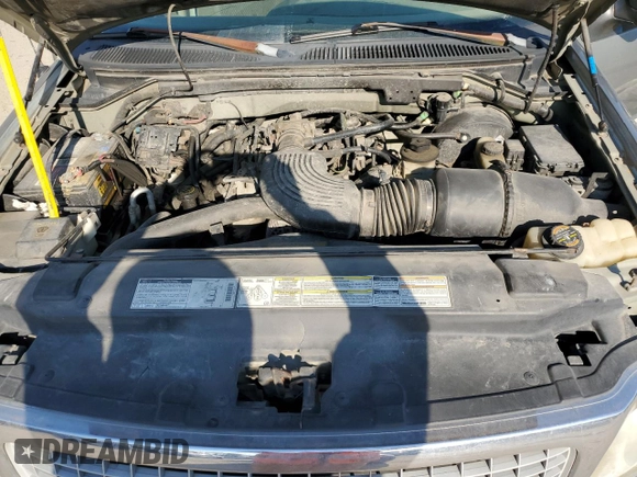1999 Ford Expedition XLT z VIN 1FMPU18L5XLB14460, wystawiony jako Copart lot #50680605 z przebiegiem Nie podano mil oraz Szkoda całkowita • Salvage title. Historia ofert i sprzedaży dostępna na DreamBid. Obrazek 13.