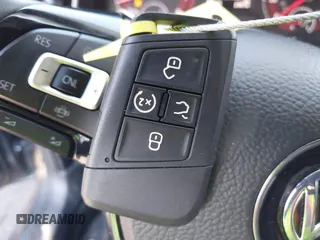 2021 Volkswagen Jetta S z VIN 3VWC57BU7MM018163, wystawiony jako IAAI lot #41661128 z przebiegiem 49 679 mil mil oraz . Historia ofert i sprzedaży dostępna na DreamBid. Obrazek 11.