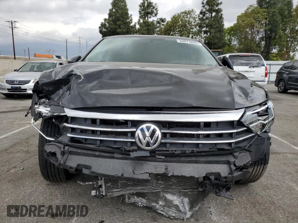 2021 Volkswagen Jetta S with VIN 3VWC57BU8MM076072, listed as a Copart auction lot 54073095 with 82,812 mi miles and Clean title. Bid and sale history available at DreamBid. Image 5.