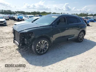 2022 Lincoln Nautilus Reserve z VIN 2LMPJ6K98NBL01373, wystawiony jako Copart lot #44502165 z przebiegiem 41 601 mil mil oraz Szkoda całkowita • Salvage title. Historia ofert i sprzedaży dostępna na DreamBid. Obrazek 1.