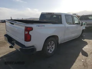 2021 Chevrolet Silverado 1500 LT z VIN 1GCUYDED6MZ150337, wystawiony jako Copart lot #51174215 z przebiegiem 118 941 mil mil oraz Szkoda całkowita • Salvage title. Historia ofert i sprzedaży dostępna na DreamBid. Obrazek 3.
