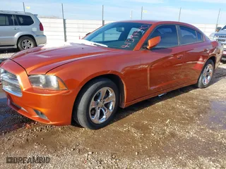 2011 Dodge Charger Rallye with VIN 2B3CL3CG3BH513189, listed as a IAAI auction lot 41394990 with 236,055 mi miles. Bid and sale history available at carsss.com. Image 2.