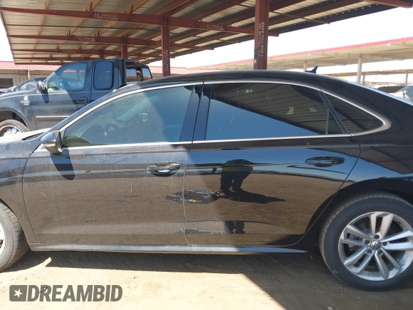 2020 Volkswagen Passat SE with VIN 1VWSA7A33LC006155, listed as a IAAI auction lot 42058034 with 94,827 mi miles and . Bid and sale history available at DreamBid. Image 14.