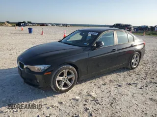 2015 BMW 3 Series 328i z VIN WBA3C1C50FK119503, wystawiony jako Copart lot #51954655 z przebiegiem 97 576 mil mil oraz Czysty tytuł • Clean title. Historia ofert i sprzedaży dostępna na DreamBid. Obrazek 1.
