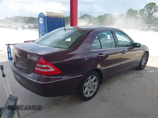 2006 Mercedes-Benz C 280 Luxury z VIN WDBRF92H26F777846, wystawiony jako IAAI lot #42320023 z przebiegiem 142 803 mil mil oraz . Historia ofert i sprzedaży dostępna na DreamBid. Obrazek 4.