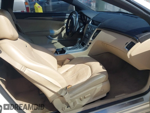 2012 Cadillac CTS Performance with VIN 1G6DJ1E32C0158600, listed as a IAAI auction lot 42025587 with 201,187 mi miles and . Bid and sale history available at carsss.com. Image 5.