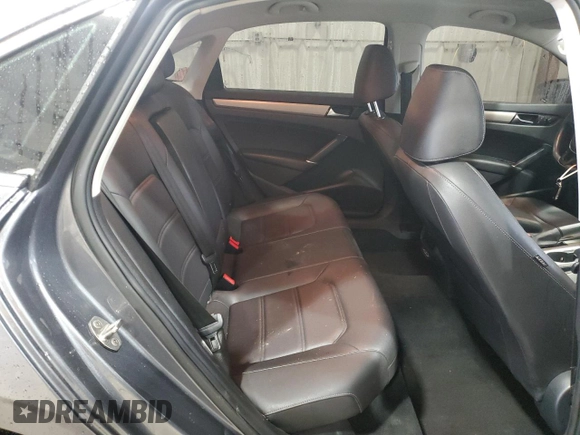 2021 Volkswagen Passat SE z VIN 1VWSA7A34MC010023, wystawiony jako Copart lot #55831605 z przebiegiem 105 235 mil mil oraz Szkoda całkowita • Salvage title. Historia ofert i sprzedaży dostępna na DreamBid. Obrazek 10.