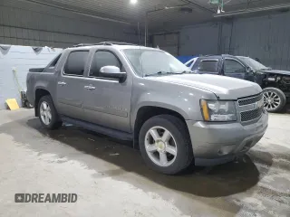 2008 Chevrolet Avalanche LT w/3LT with VIN 3GNFK12388G279813, listed as a Copart auction lot 41590555 with 333,711 mi miles and Clean Title. Bid and sale history available at carsss.com. Image 4.