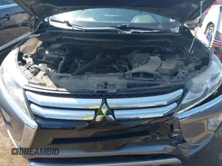 2018 Mitsubishi Eclipse Cross SE z VIN JA4AT5AA0JZ037573, wystawiony jako IAAI lot #42041908 z przebiegiem 143 391 mil mil oraz . Historia ofert i sprzedaży dostępna na DreamBid. Obrazek 10.